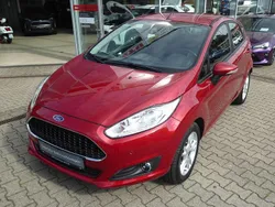 Rot Gebraucht 2017 Ford Fiesta Trend+ Kleinwagen | 9.990 € (Fairer Preis)