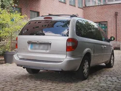 Silber Gebraucht 2005 Chrysler Grand Voyager Van / Kleinbus | 2.200 € (Guter Preis)