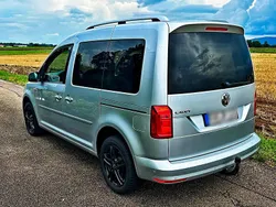 Silber Gebraucht 2018 VW Caddy Van / Kleinbus | 26.000 €