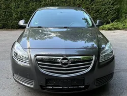 Grau Gebraucht 2010 Opel Insignia Limousine | 2.499 € (Superpreis)