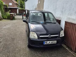 Schwarz Gebraucht 2005 Opel Agila Kleinwagen | 800 € (Fairer Preis)