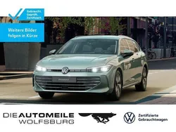 Maripositgrün metallic (metallic) Gebraucht 2024 VW Passat Business Kombi | 34.990 € (Etwas zu teuer)
