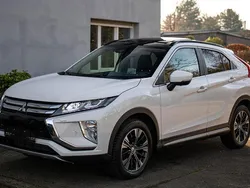 Weiß Gebraucht 2018 Mitsubishi Eclipse Cross SUV | 15.799 € (Etwas zu teuer)
