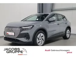 Grau Gebraucht 2022 Audi Q4 e-tron Comfort SUV | 28.470 € (Etwas zu teuer)