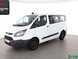 Weiß Gebraucht 2017 Ford Transit Custom Van / Kleinbus | 18.880 € (Fairer Preis)