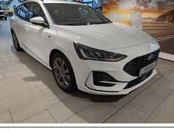 Weiß Neu 2025 Ford Focus ST-Line Kombi | 25.990 € (Fairer Preis)