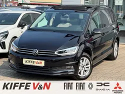 Schwarz Gebraucht 2024 VW Touran Comfortline Van / Kleinbus | 34.890 € (Fairer Preis)