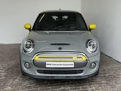 Grau Gebraucht 2020 Mini Cooper SE Kleinwagen | 16.298 € (Fairer Preis)