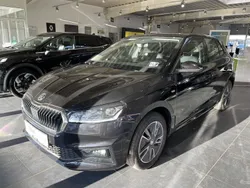 Schwarz Gebraucht 2023 Skoda Fabia Tour Limousine | 16.390 € (Guter Preis)