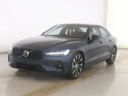 Blau Gebraucht 2024 Volvo 360 Limousine | 34.850 € (Guter Preis)