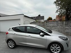 Grau Gebraucht 2021 Ford Fiesta Kleinwagen | 11.000 € (Guter Preis)