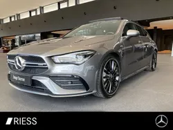 Grau Gebraucht 2023 Mercedes CLA35 AMG AMG Kombi | 43.800 € (Fairer Preis)