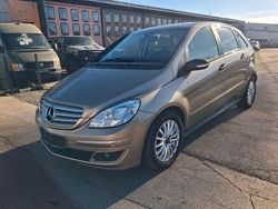Gold Gebraucht 2007 Mercedes B200 Van / Kleinbus | 2.000 € (Superpreis)