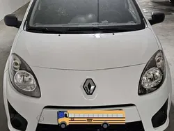 Weiß Gebraucht 2011 Renault Twingo Kleinwagen | 2.100 € (Guter Preis)