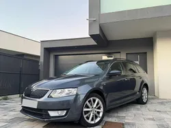 Grün Gebraucht 2017 Skoda Octavia Kombi | 9.250 €