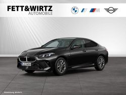 Saphirschwarz metallic Gebraucht 2025 BMW 220 M Sport Limousine | 35.874 € (Fairer Preis)