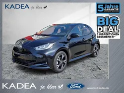 Black mica / ink Neu 2025 Toyota Yaris Hybrid Limousine | 22.490 €