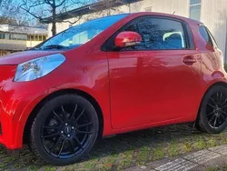 Rot Gebraucht 2011 Toyota iQ Kleinwagen | 6.900 € (Fairer Preis)