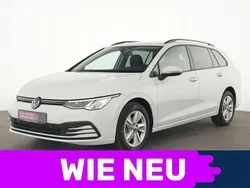 Pure white Gebraucht 2023 VW Golf VIII Life Limousine | 22.486 € (Superpreis)