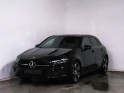 Metalliclack kosmosschwarz Gebraucht 2024 Mercedes A180 Advanced Limousine | 27.850 € (Fairer Preis)
