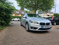 Silber Gebraucht 2017 BMW 225 Van / Kleinbus | 13.500 € (Etwas zu teuer)