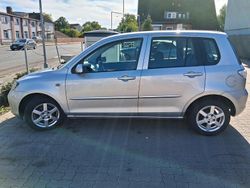 Silber Gebraucht 2006 Mazda 2 Limousine | 1.400 €
