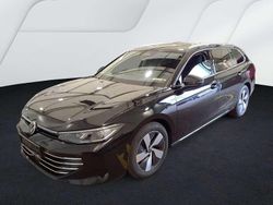 Schwarz Gebraucht 2025 VW Passat Elegance Kombi | 35.979 €