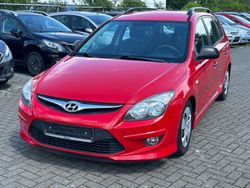 Rot Gebraucht 2011 Hyundai i30 Classic Kombi | 2.400 € (Fairer Preis)