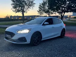 Weiß Gebraucht 2021 Ford Focus ST Kombi | 21.700 € (Superpreis)