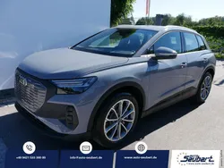 Kieselgrau Gebraucht 2023 Audi Q4 e-tron Business SUV | 43.390 € (Fairer Preis)