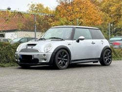 Silber Gebraucht 2003 Mini Cooper S Kleinwagen | 2.749 €