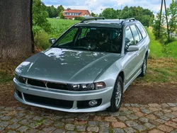 Silber Gebraucht 2002 Mitsubishi Galant Kombi | 9.990 €