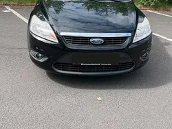Schwarz Gebraucht 2011 Ford Focus Kombi | 2.800 € (Fairer Preis)