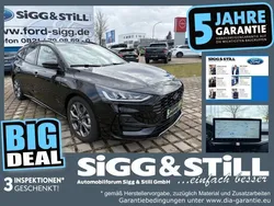 Obsidianschwarz metallic Gebraucht 2024 Ford Focus ST-Line Kombi | 20.650 € (Superpreis)