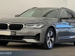 Skyscraper grau metallic Gebraucht 2023 BMW 520 Sport Line Kombi | 30.998 €