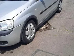 Silber Gebraucht 2001 Opel Corsa Elegance Limousine | 3.200 € (Teuer)