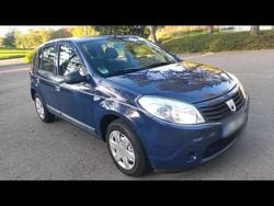 Blau Gebraucht 2009 Dacia Sandero Kleinwagen | 1.990 € (Etwas zu teuer)