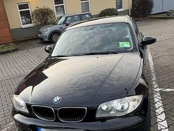 Schwarz Gebraucht 2007 BMW 118 Kleinwagen | 2.500 € (Fairer Preis)