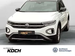 Pure white Gebraucht 2024 VW T-Roc Move SUV | 28.960 € (Guter Preis)
