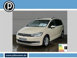 Beige Neu 2025 VW Touran Trendline Van / Kleinbus | 38.606 €