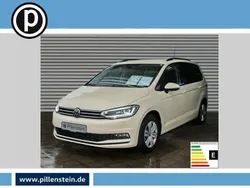 Beige Neu 2025 VW Touran Trendline Van / Kleinbus | 39.908 € (Fairer Preis)