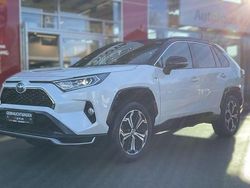 Novaweiß perleffekt / tiefschw Gebraucht 2021 Toyota RAV4 Hybrid Style SUV | 38.990 € (Fairer Preis)
