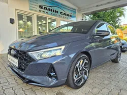 Grau Gebraucht 2021 Hyundai i20 Prime Limousine | 19.950 € (Teuer)