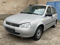 Silber Gebraucht 2010 Lada Kalina Kombi | 799 € (Fairer Preis)