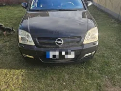 Schwarz Gebraucht 2004 Opel Signum Kombi | 2.500 € (Fairer Preis)