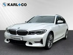 Weiss Gebraucht 2020 BMW 320 Luxury Line Kombi | 26.468 € (Guter Preis)