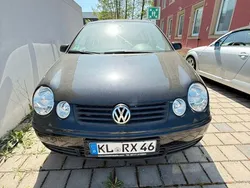 Grau Gebraucht 2004 VW Polo Basis Limousine | 900 € (Superpreis)