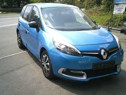 Blau Gebraucht 2015 Renault Scénic III LIMITED Van / Kleinbus | 2.999 €