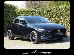 Jet black Gebraucht 2025 Mazda 3 Nagisa Limousine | 26.990 € (Superpreis)