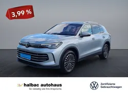 Oyster silver metallic Gebraucht 2024 VW Tiguan Elegance SUV | 52.420 €